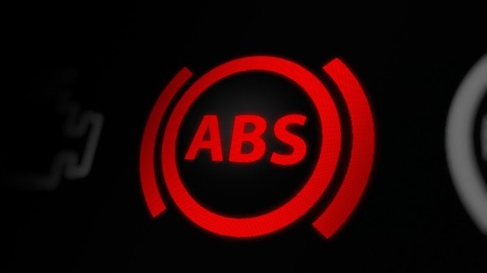 Как работи ABS (антиблокираща система) на кола? 2