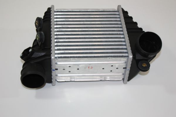 интеркулер (охладител за въздуха на турбината) AUTOMEGA